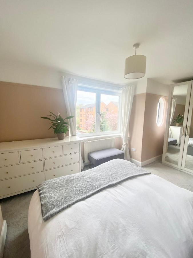 Sunny, Stylish 2-bed In Morningside * Édimbourg