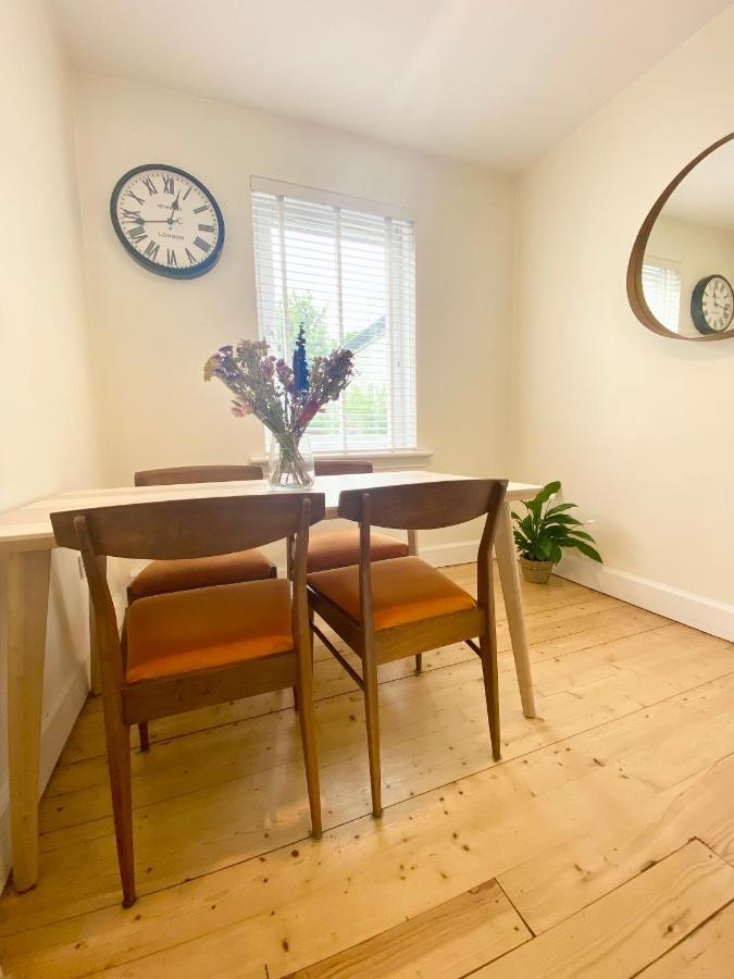 Hébergement de vacances Sunny, Stylish 2-bed In Morningside *